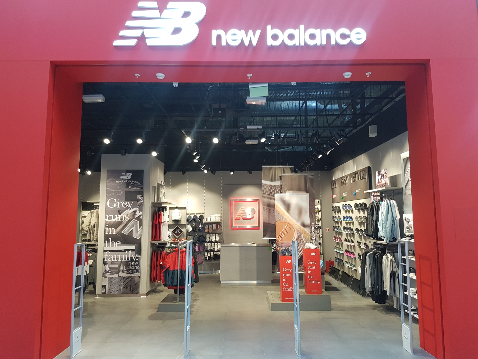 �����������-��������� ������ � �������� ����� New Balance
